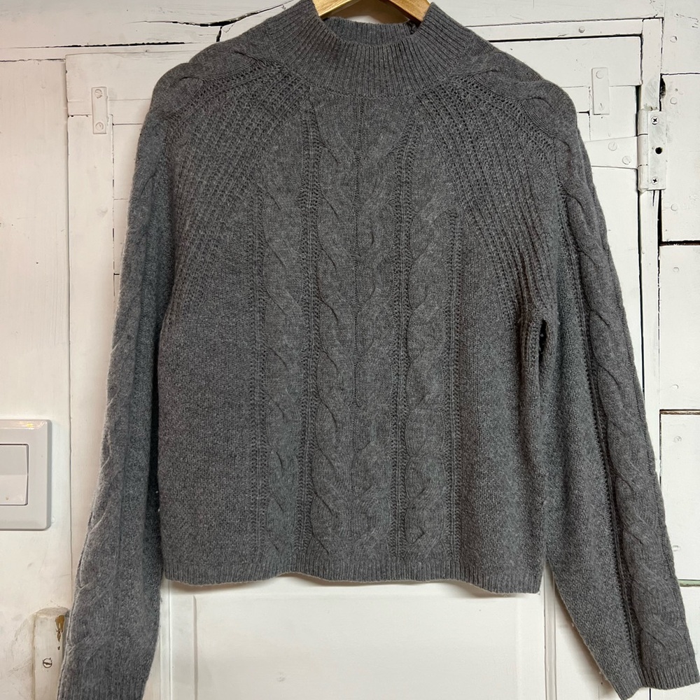 Banana Republic Gray Women's Turtleneck Sweater